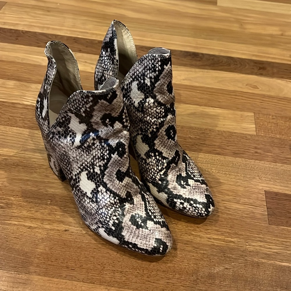 Snake Booties